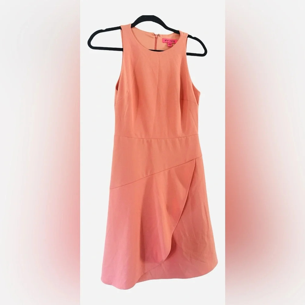 Betsey Johnson Women’s  Peach Color Lined Sheath Dress 4 Stretchy #546